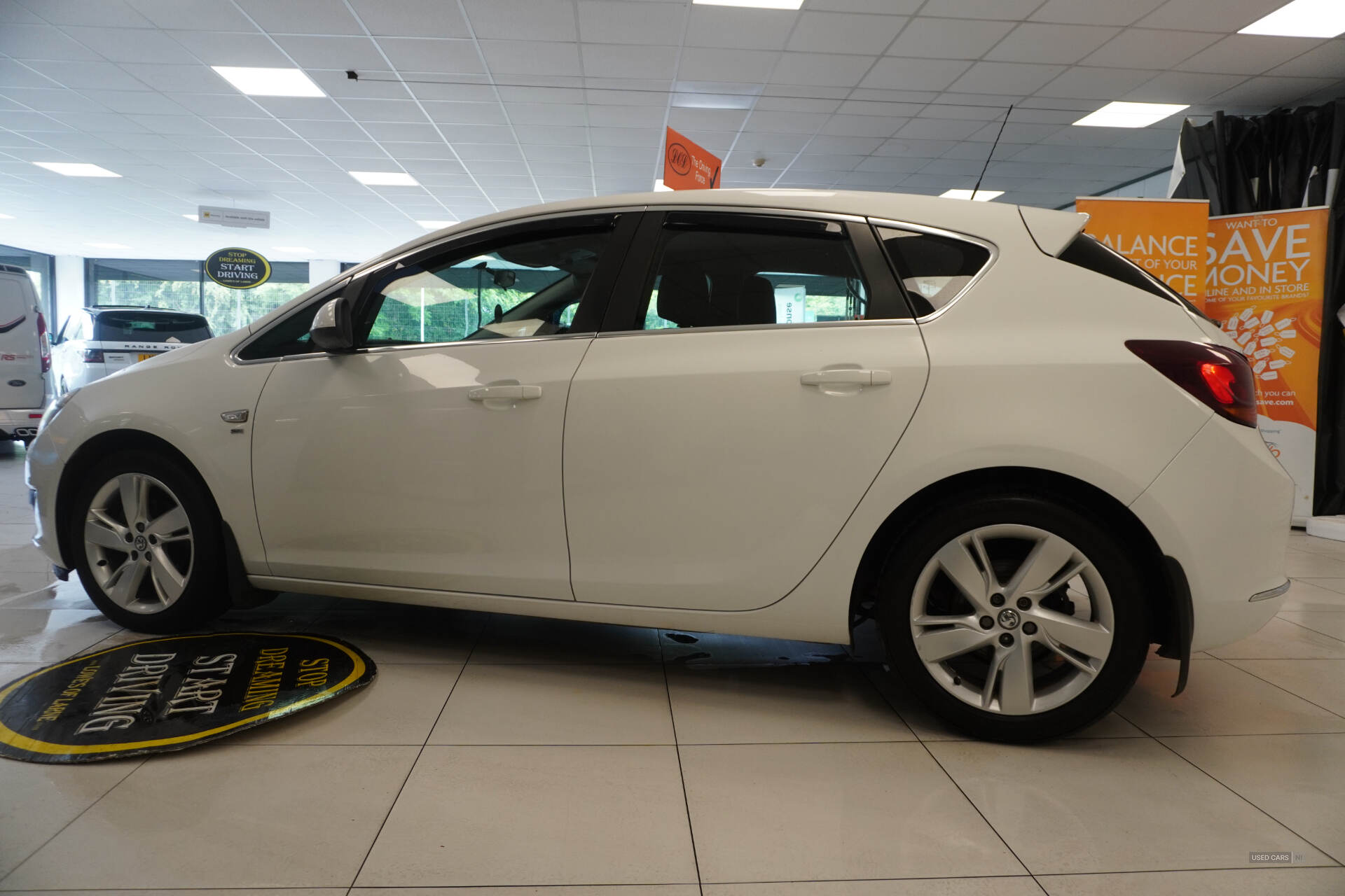 Mar 2013 Vauxhall Astra 1.6i 16V SRi 5dr