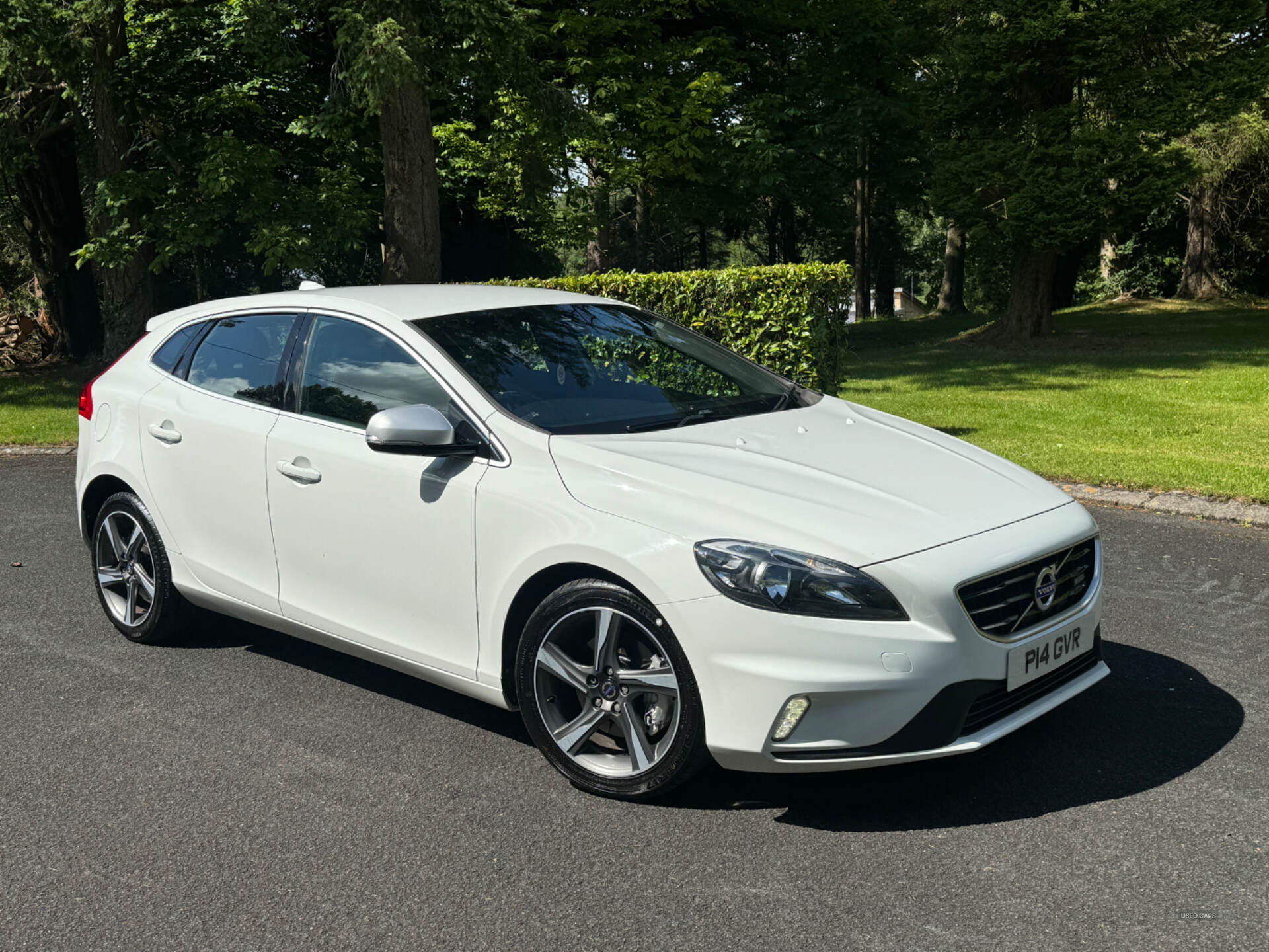 Oct 2014 Volvo V40 D2 R DESIGN 5dr Powershift