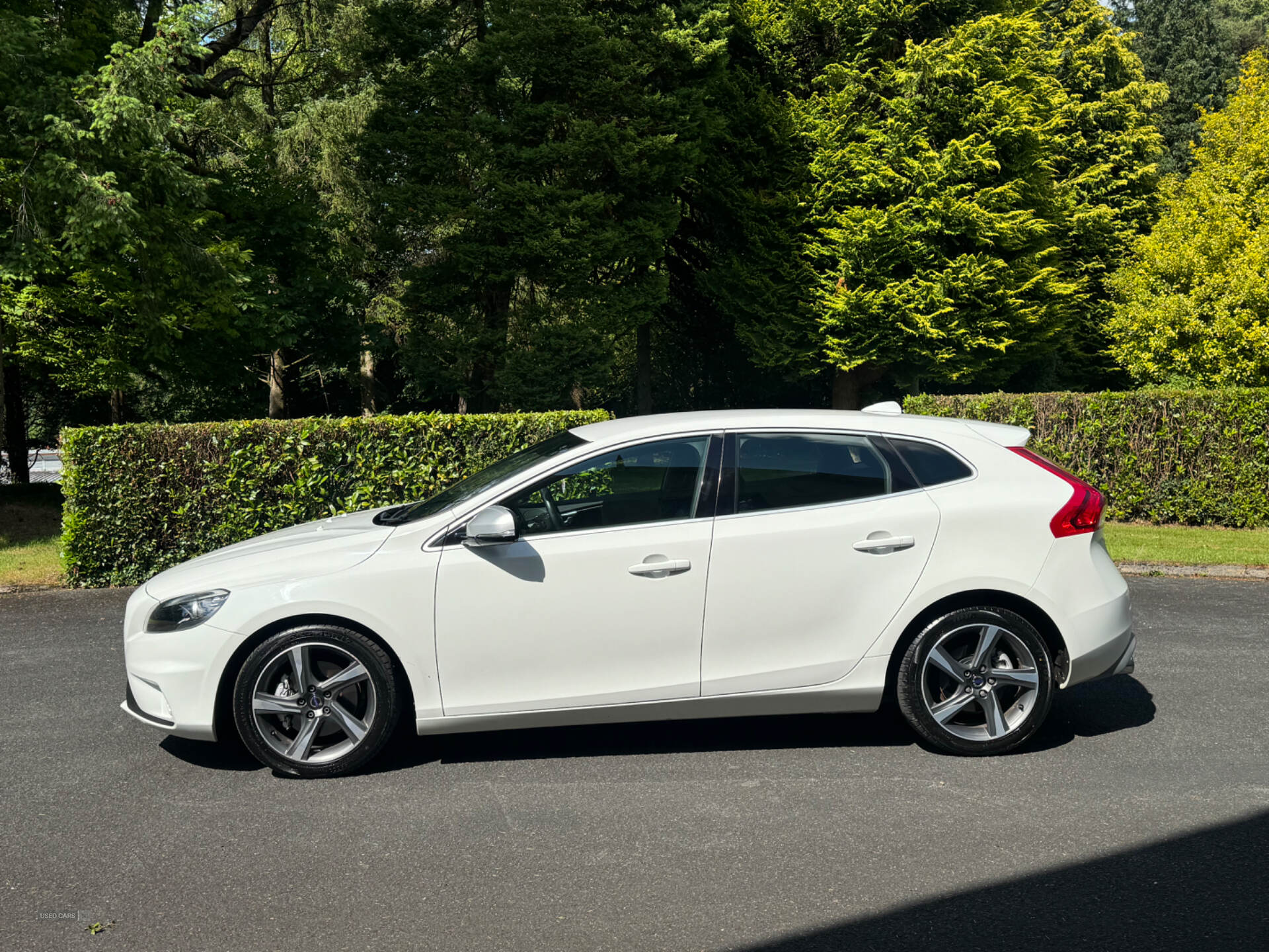 Oct 2014 Volvo V40 D2 R DESIGN 5dr Powershift