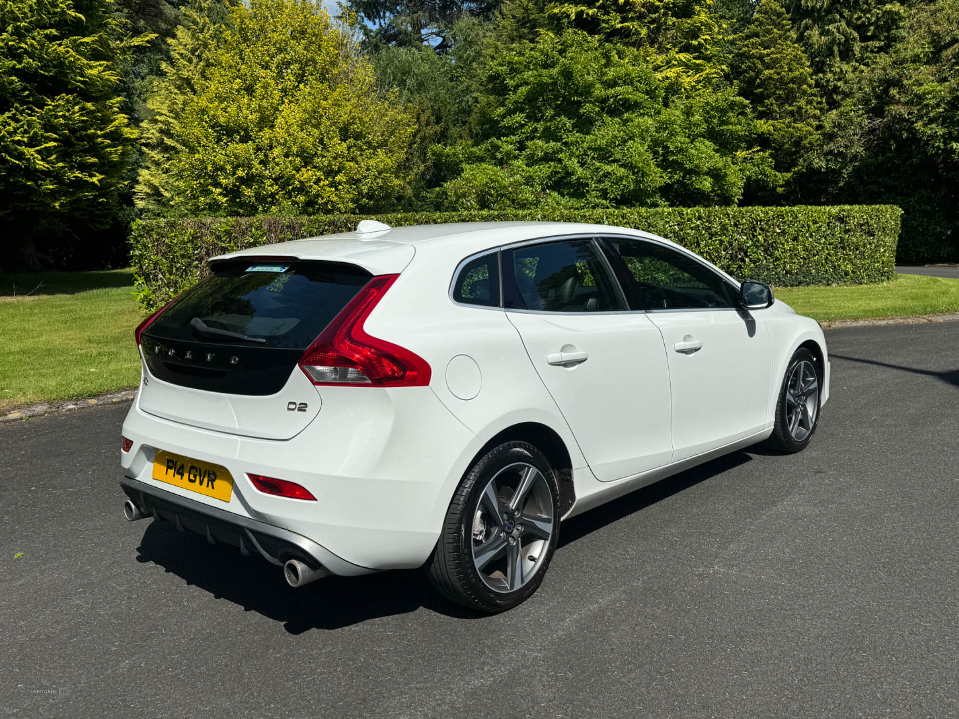 Oct 2014 Volvo V40 D2 R DESIGN 5dr Powershift
