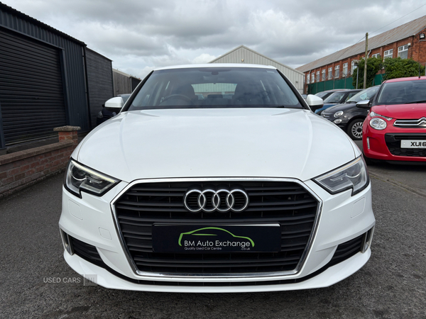 Audi A3 DIESEL SPORTBACK in Down