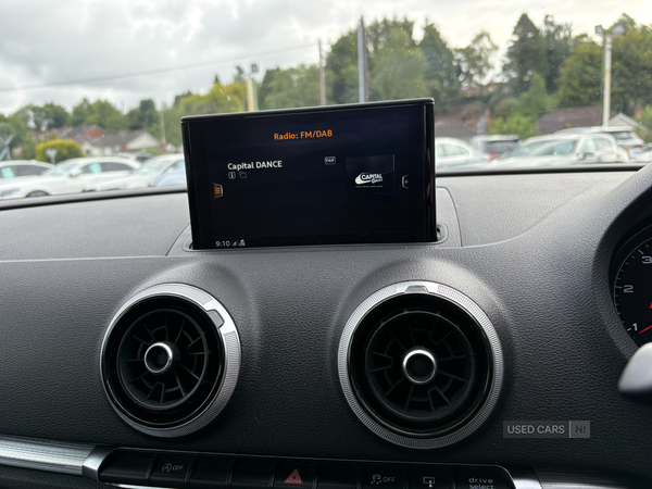 Audi A3 DIESEL SPORTBACK in Down
