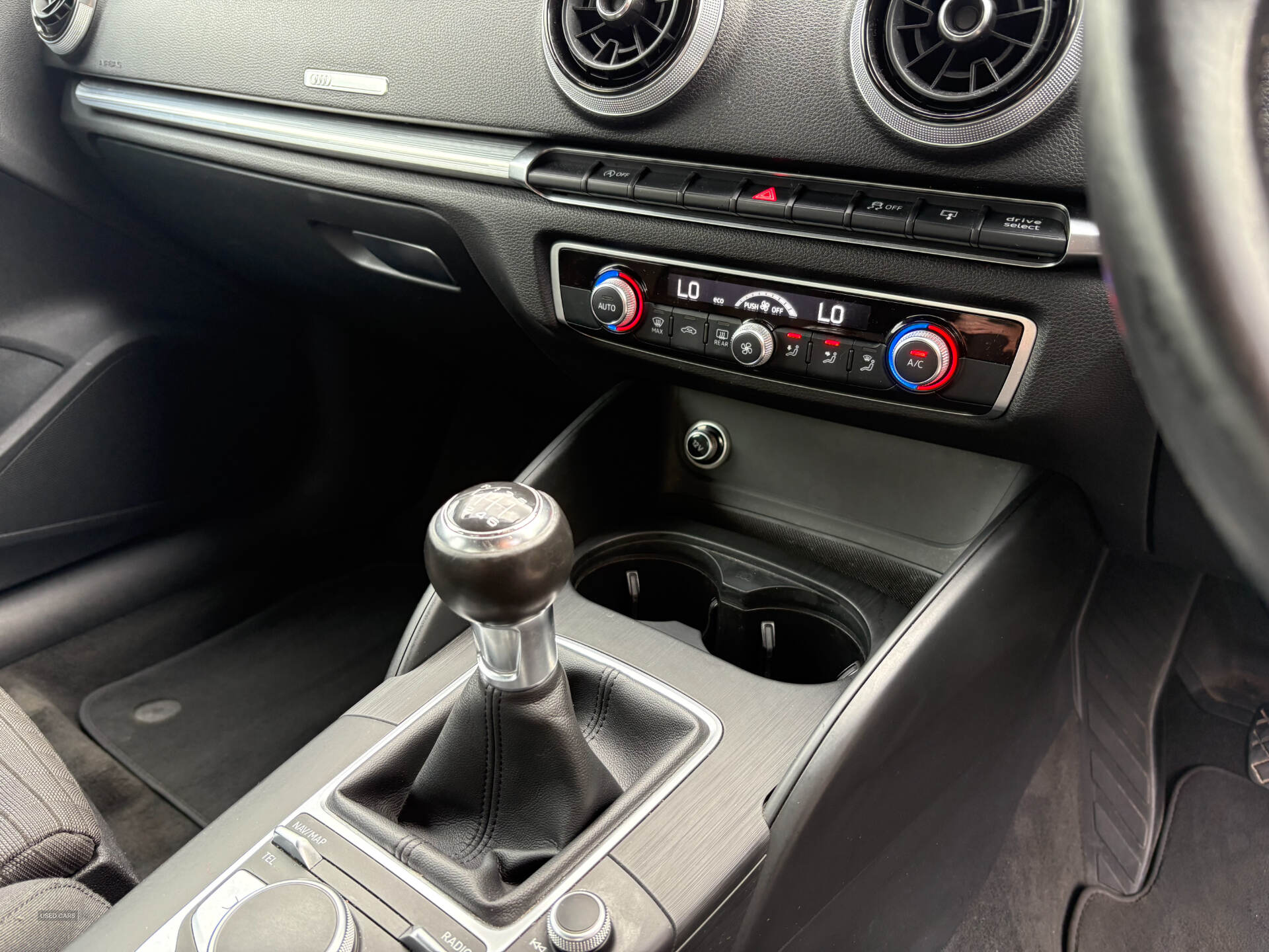 Audi A3 DIESEL SPORTBACK in Down