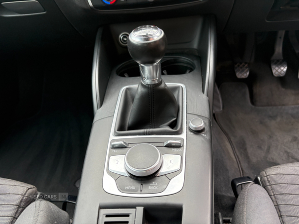 Audi A3 DIESEL SPORTBACK in Down