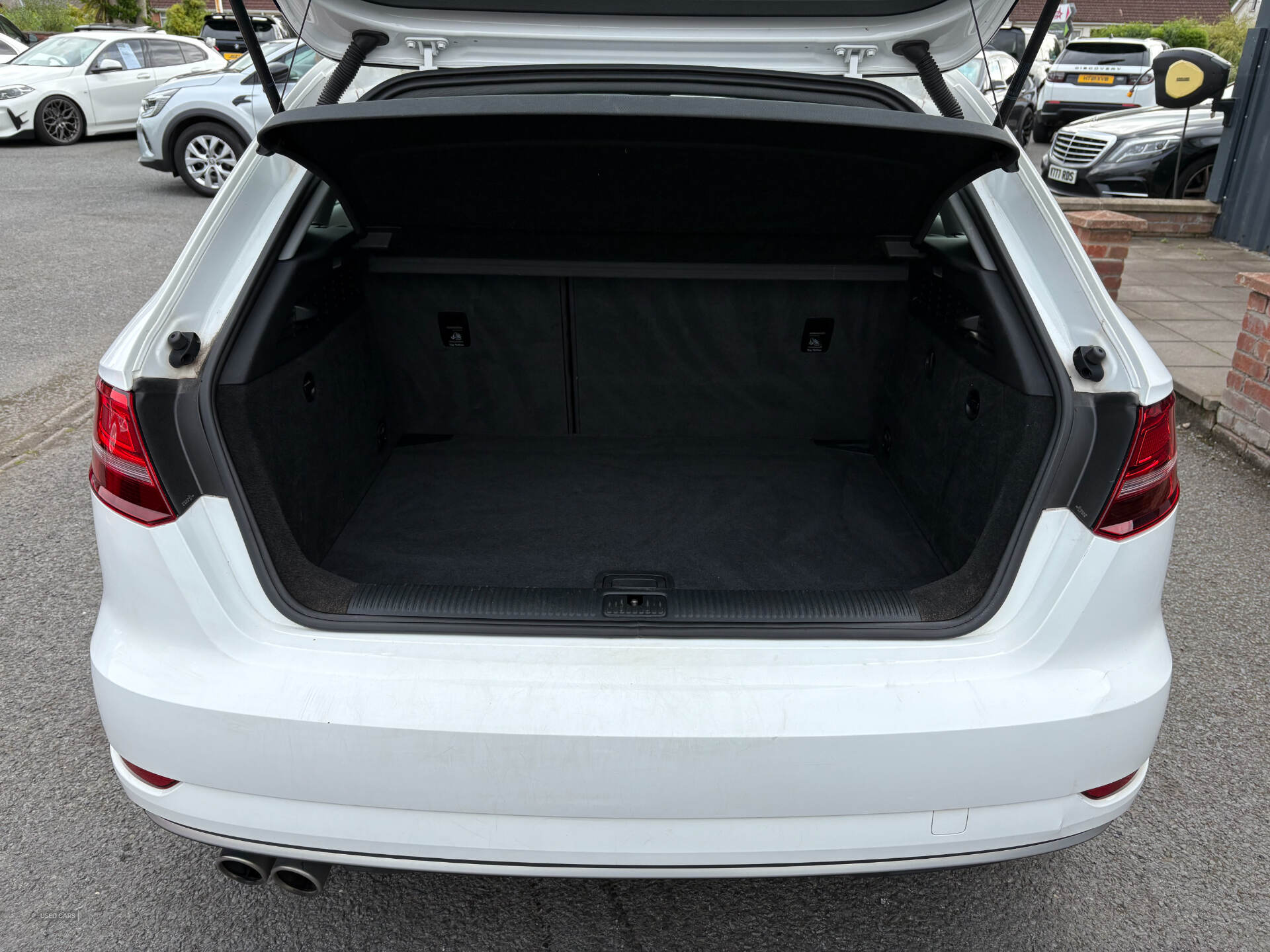 Audi A3 DIESEL SPORTBACK in Down