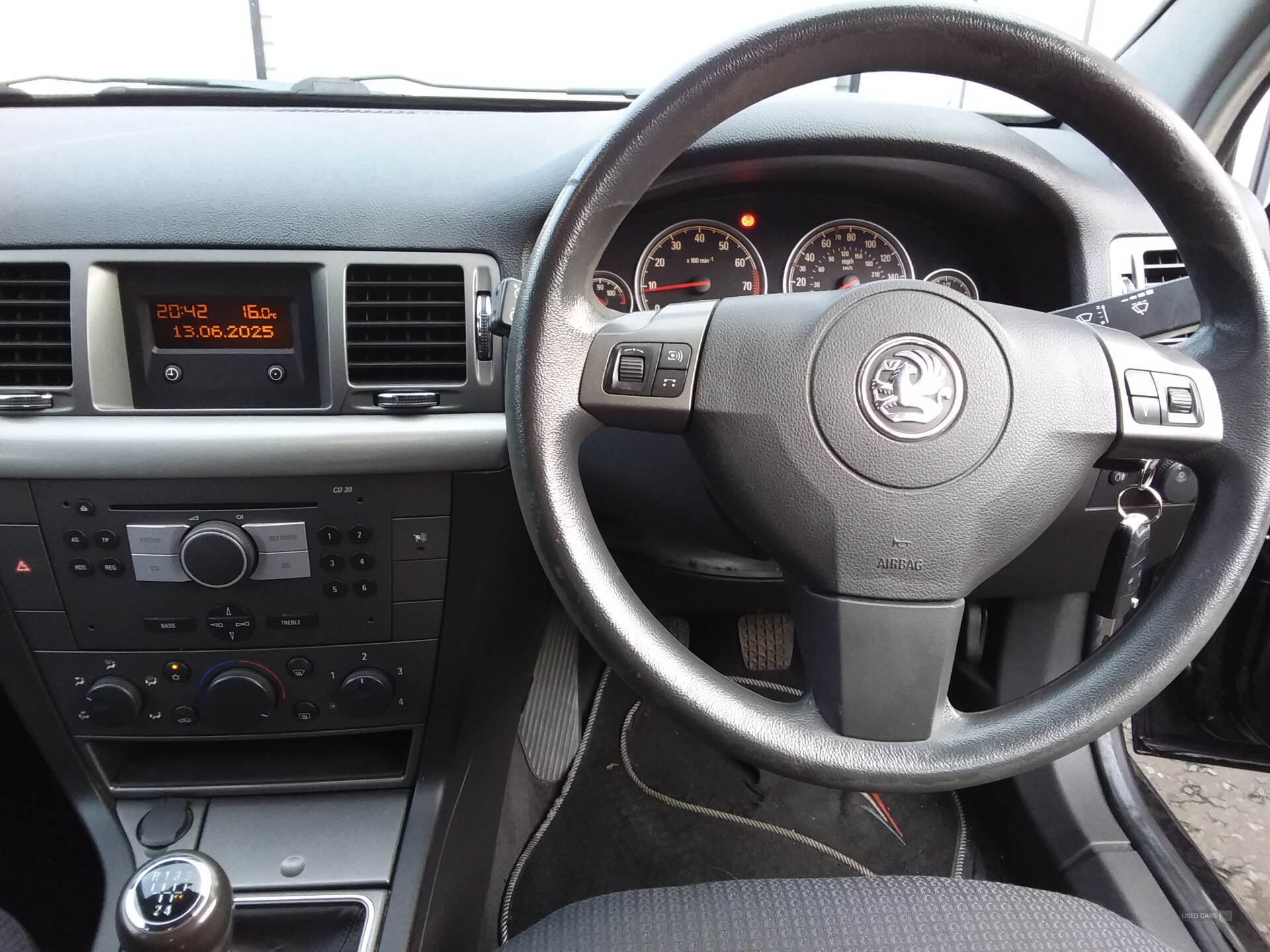 Sep 2008 Vauxhall Vectra 1.8i VVT Exclusiv 5dr