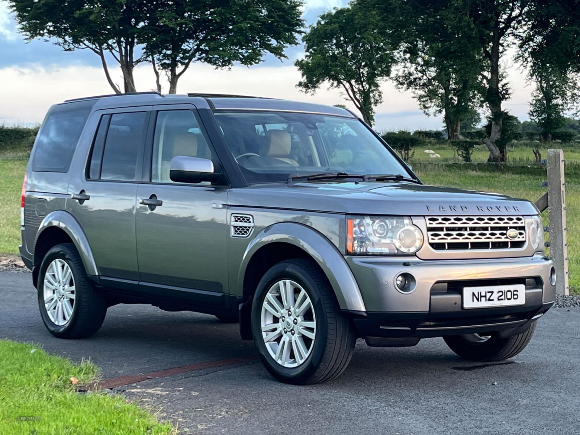Jun 2010 Land Rover Discovery 3.0 TDV6 HSE 5dr Auto