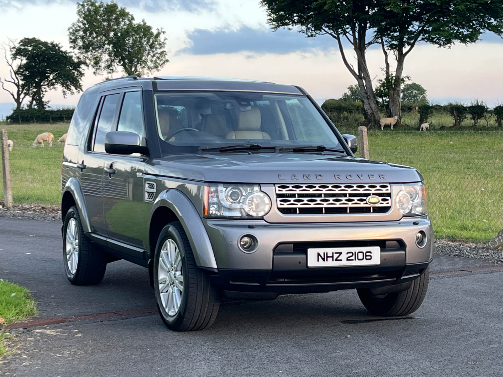 Jun 2010 Land Rover Discovery 3.0 TDV6 HSE 5dr Auto