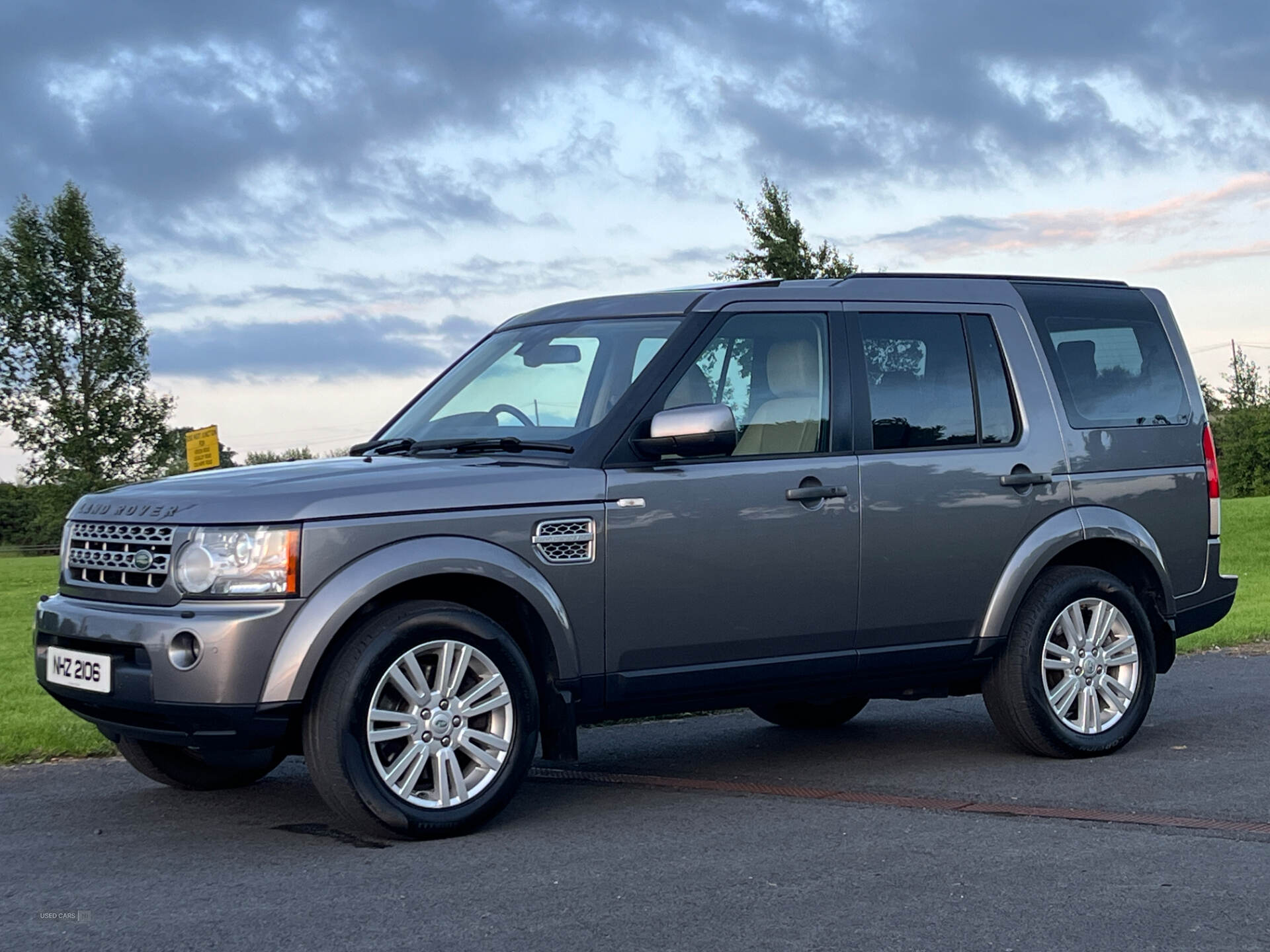 Jun 2010 Land Rover Discovery 3.0 TDV6 HSE 5dr Auto