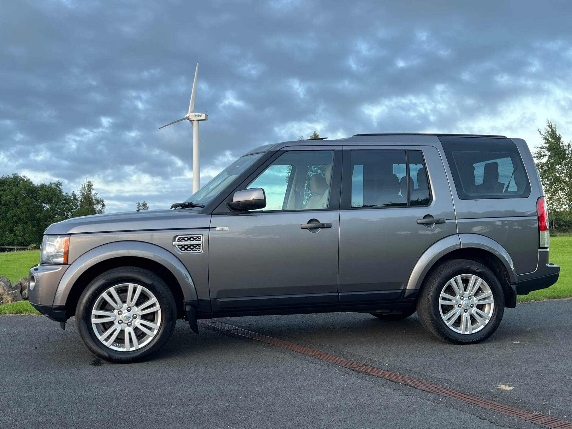 Jun 2010 Land Rover Discovery 3.0 TDV6 HSE 5dr Auto