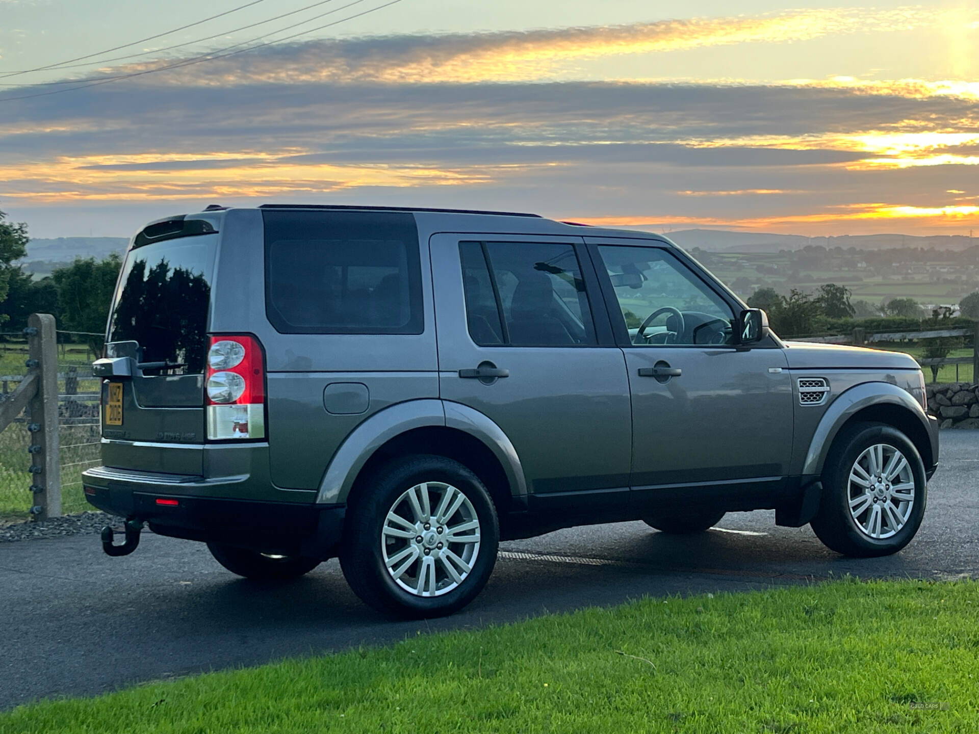 Jun 2010 Land Rover Discovery 3.0 TDV6 HSE 5dr Auto
