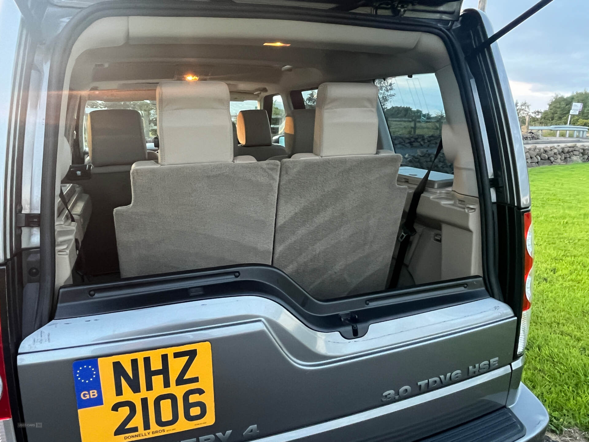 Jun 2010 Land Rover Discovery 3.0 TDV6 HSE 5dr Auto