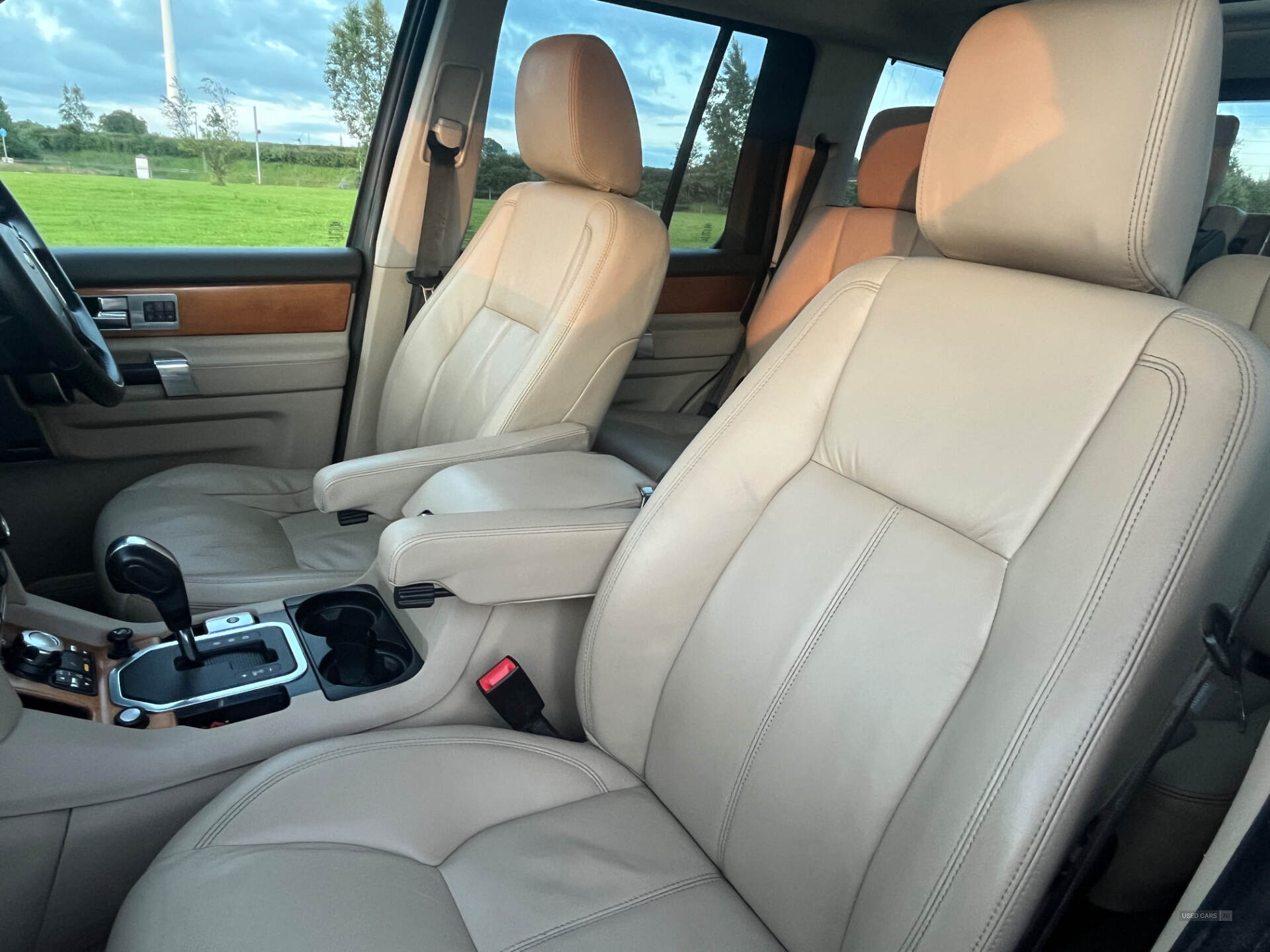 Jun 2010 Land Rover Discovery 3.0 TDV6 HSE 5dr Auto