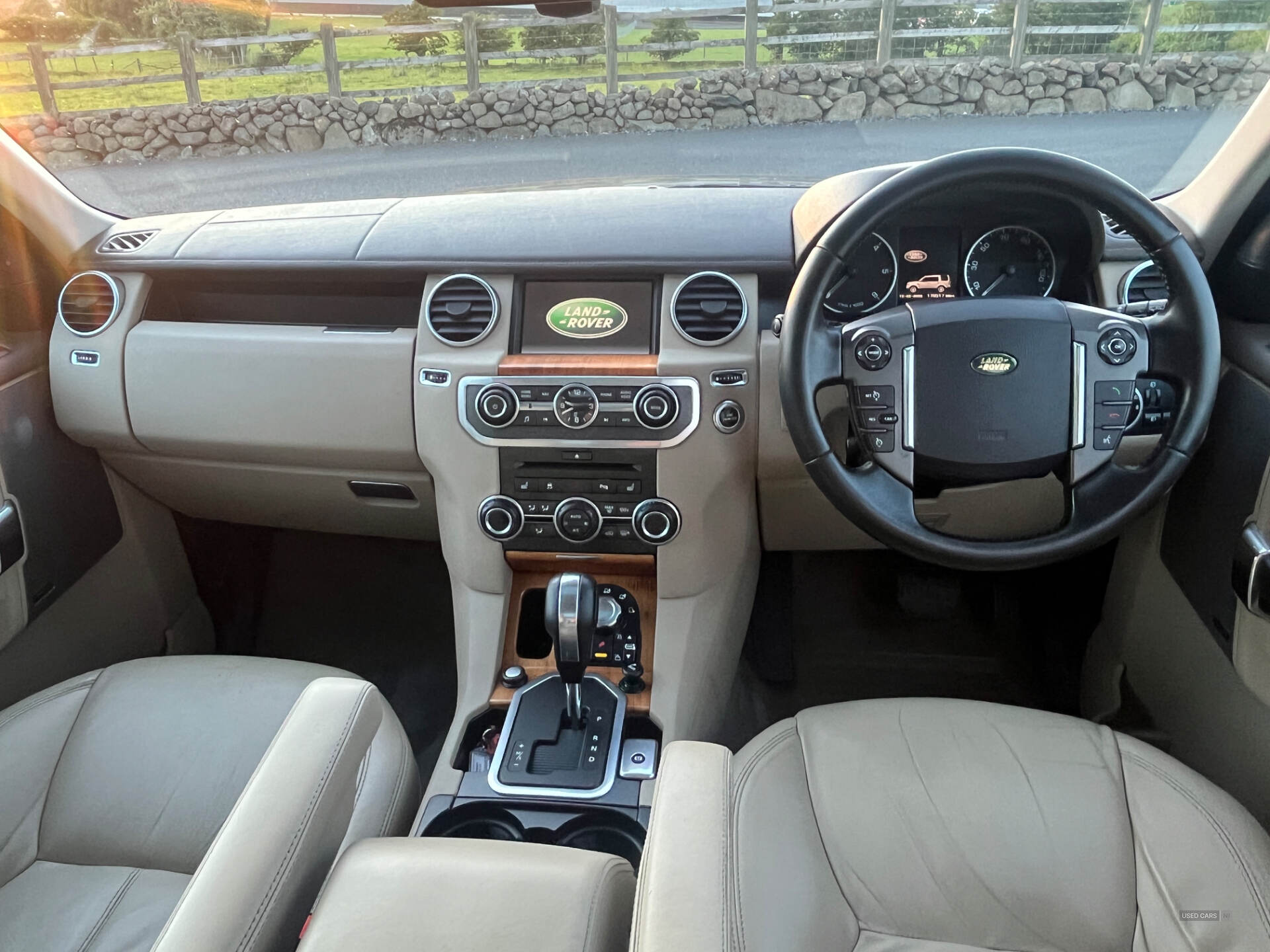 Jun 2010 Land Rover Discovery 3.0 TDV6 HSE 5dr Auto