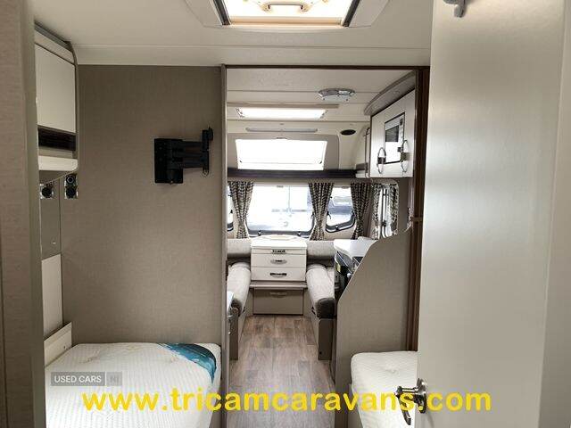 2016 Sterling Eccles 565/4, Twin Fixed Beds