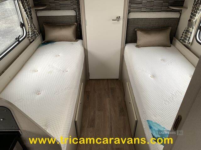 2016 Sterling Eccles 565/4, Twin Fixed Beds