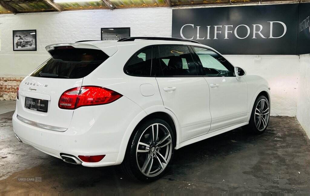 Jul 2012 Porsche Cayenne Diesel [245] 5dr Tiptronic S