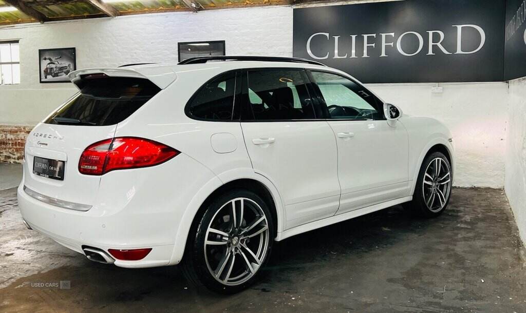 Jul 2012 Porsche Cayenne Diesel [245] 5dr Tiptronic S