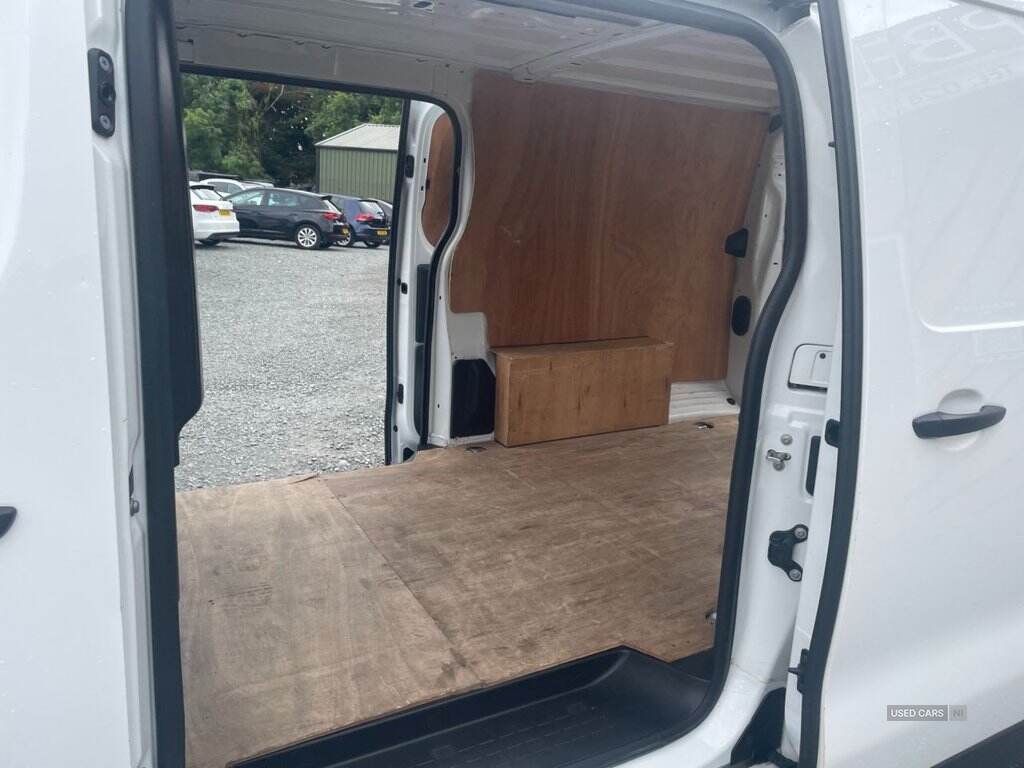 Mar 2021 Vauxhall Vivaro 2900 1.5d 100PS Dynamic H1 Van