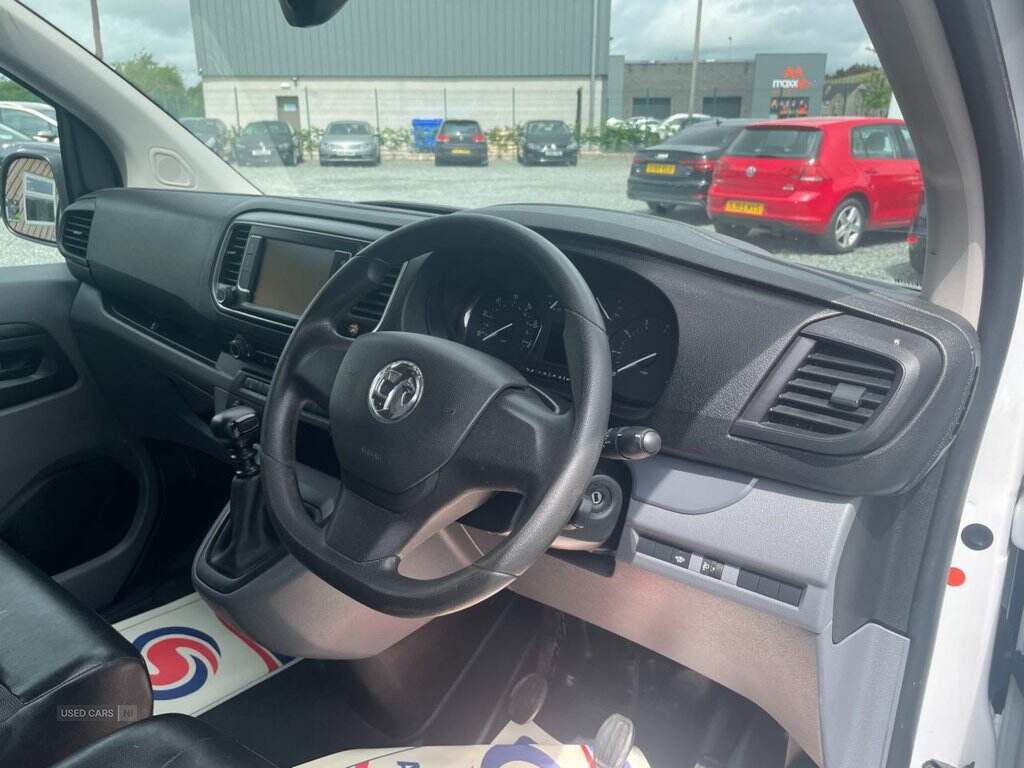 Mar 2021 Vauxhall Vivaro 2900 1.5d 100PS Dynamic H1 Van