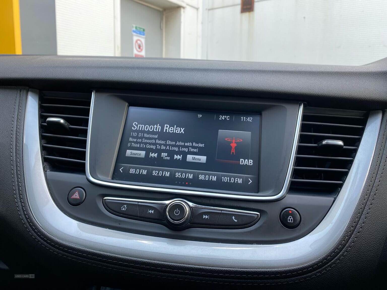 Oct 2018 Vauxhall Grandland X 1.2 Turbo Se 5Dr