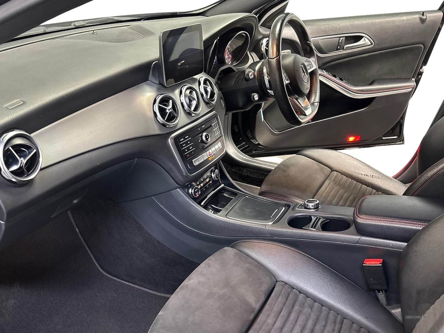 Jan 2018 Mercedes-Benz GLA 200D 4Matic Amg Line 5Dr Auto