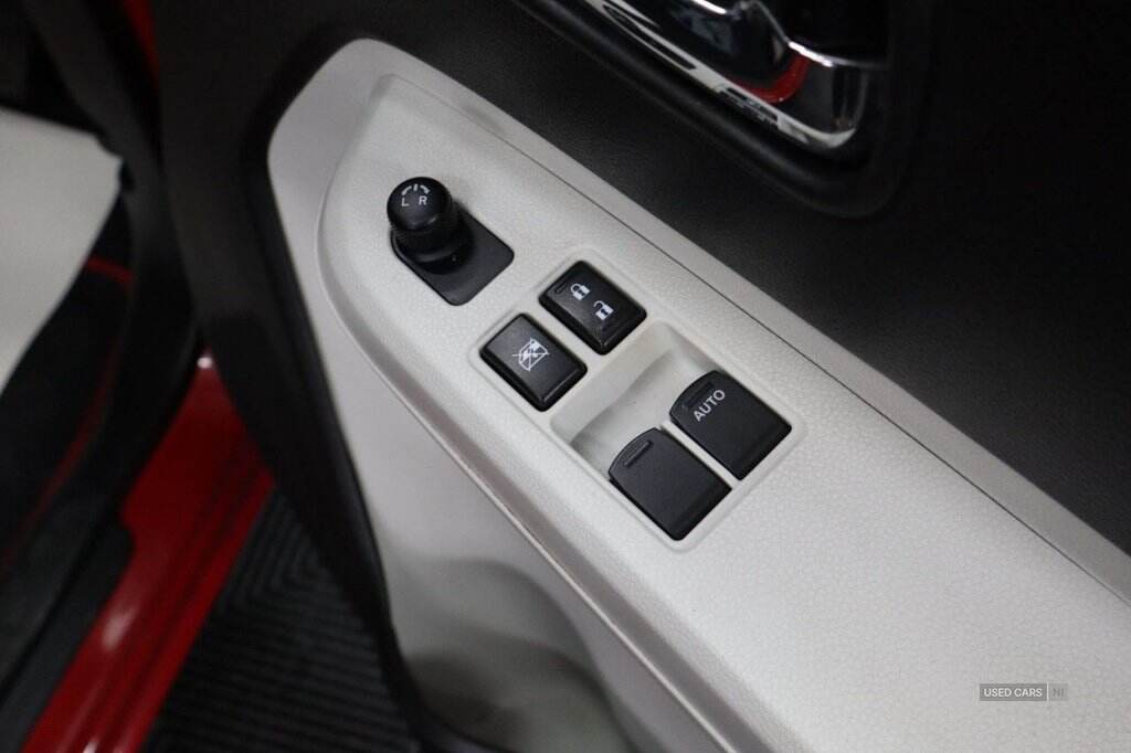 Feb 2017 Suzuki Ignis 1.2 Dualjet SZ3 5dr