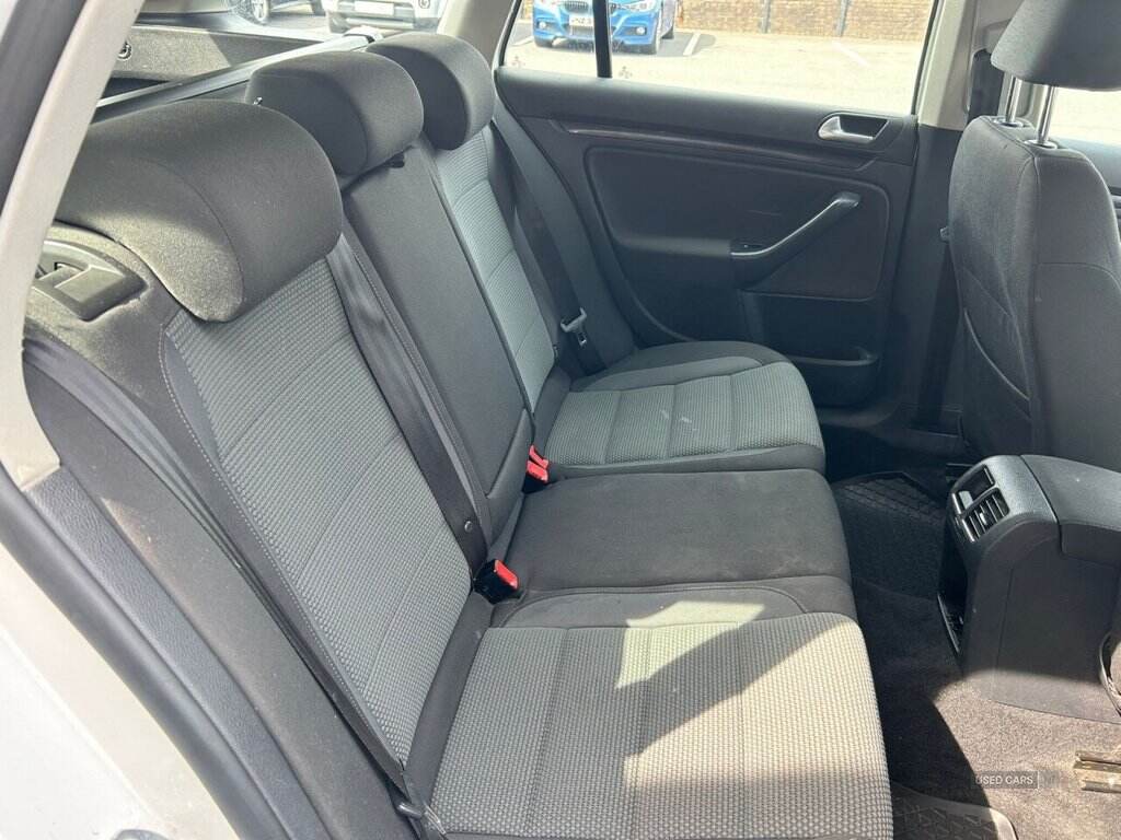 Jun 2012 Volkswagen Golf 1.6 TDI 105 BlueMotion Tech SE 5dr