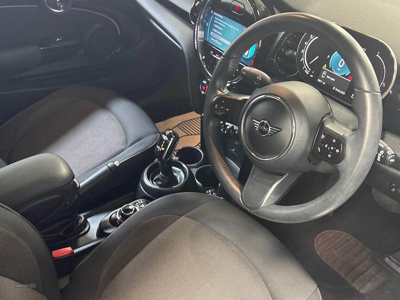 Apr 2022 MINI HATCHBACK 1.5 Cooper Classic 3Dr Auto