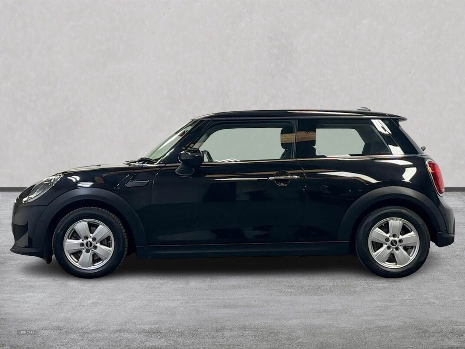 Apr 2022 MINI HATCHBACK 1.5 Cooper Classic 3Dr Auto