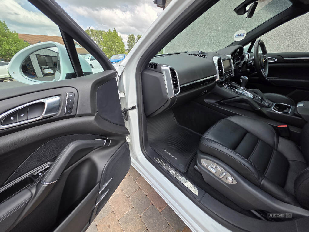 Mar 2015 Porsche Cayenne Diesel 5dr Tiptronic S