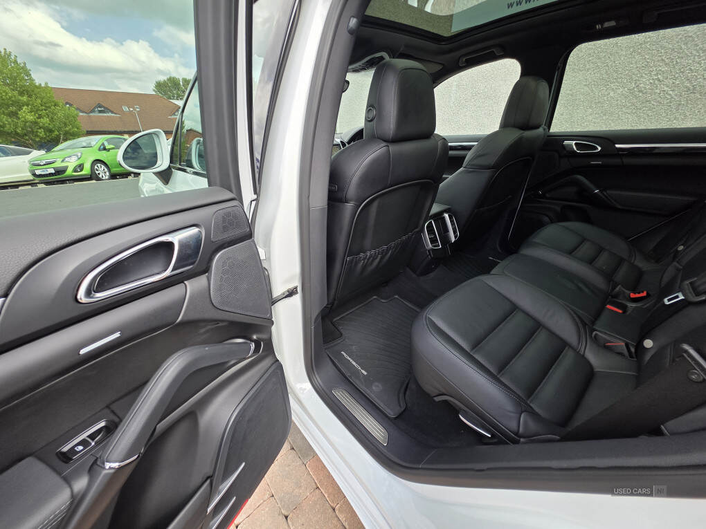 Mar 2015 Porsche Cayenne Diesel 5dr Tiptronic S