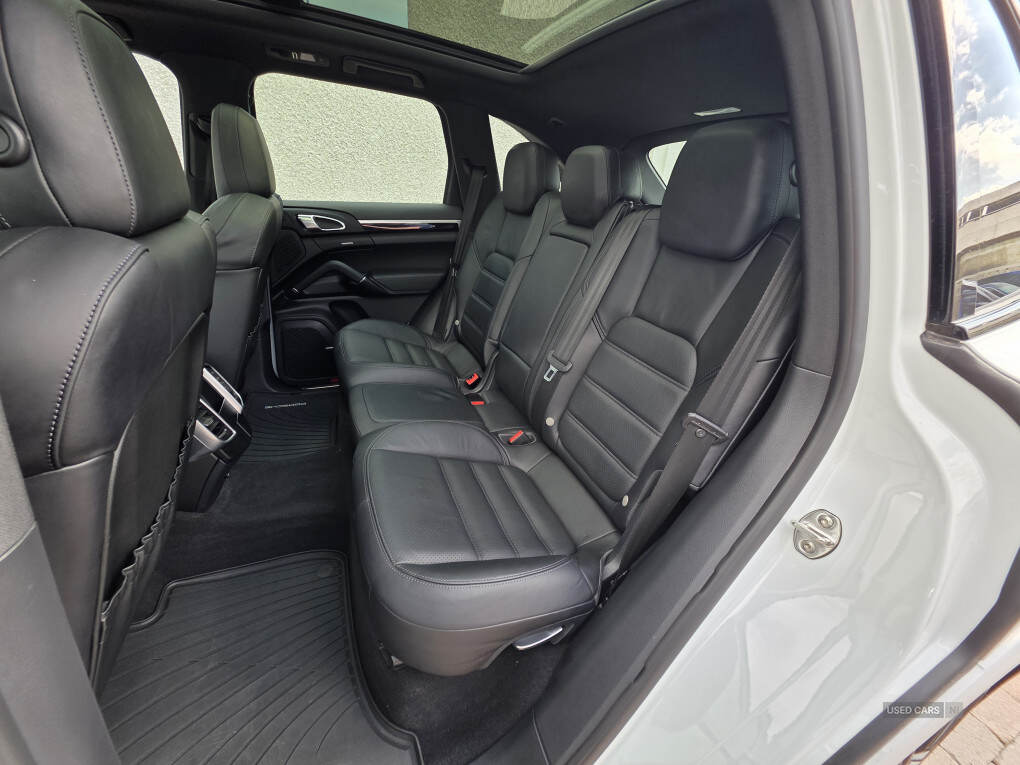 Mar 2015 Porsche Cayenne Diesel 5dr Tiptronic S