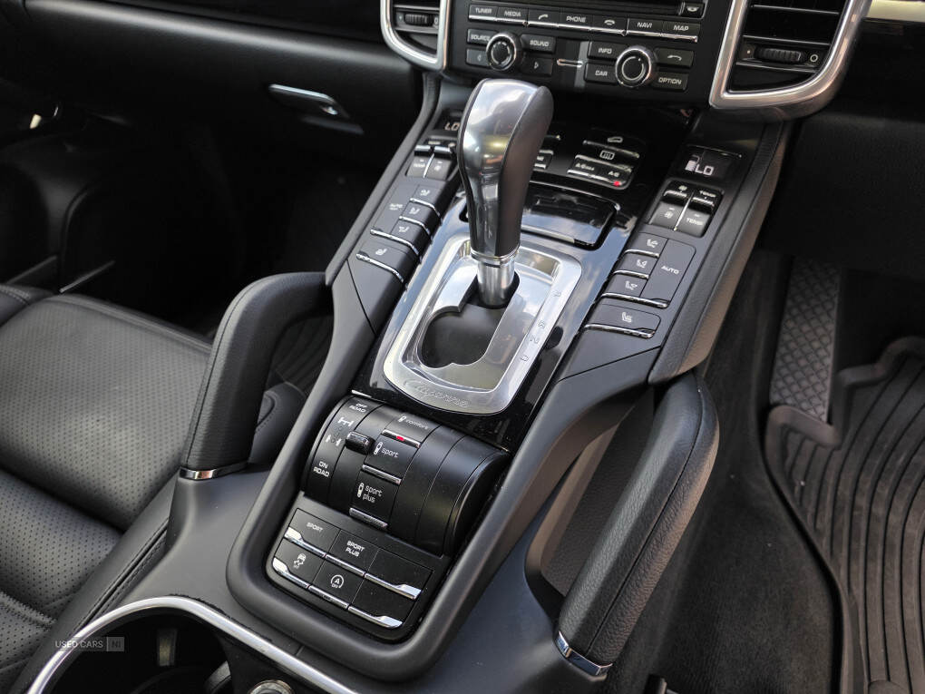 Mar 2015 Porsche Cayenne Diesel 5dr Tiptronic S