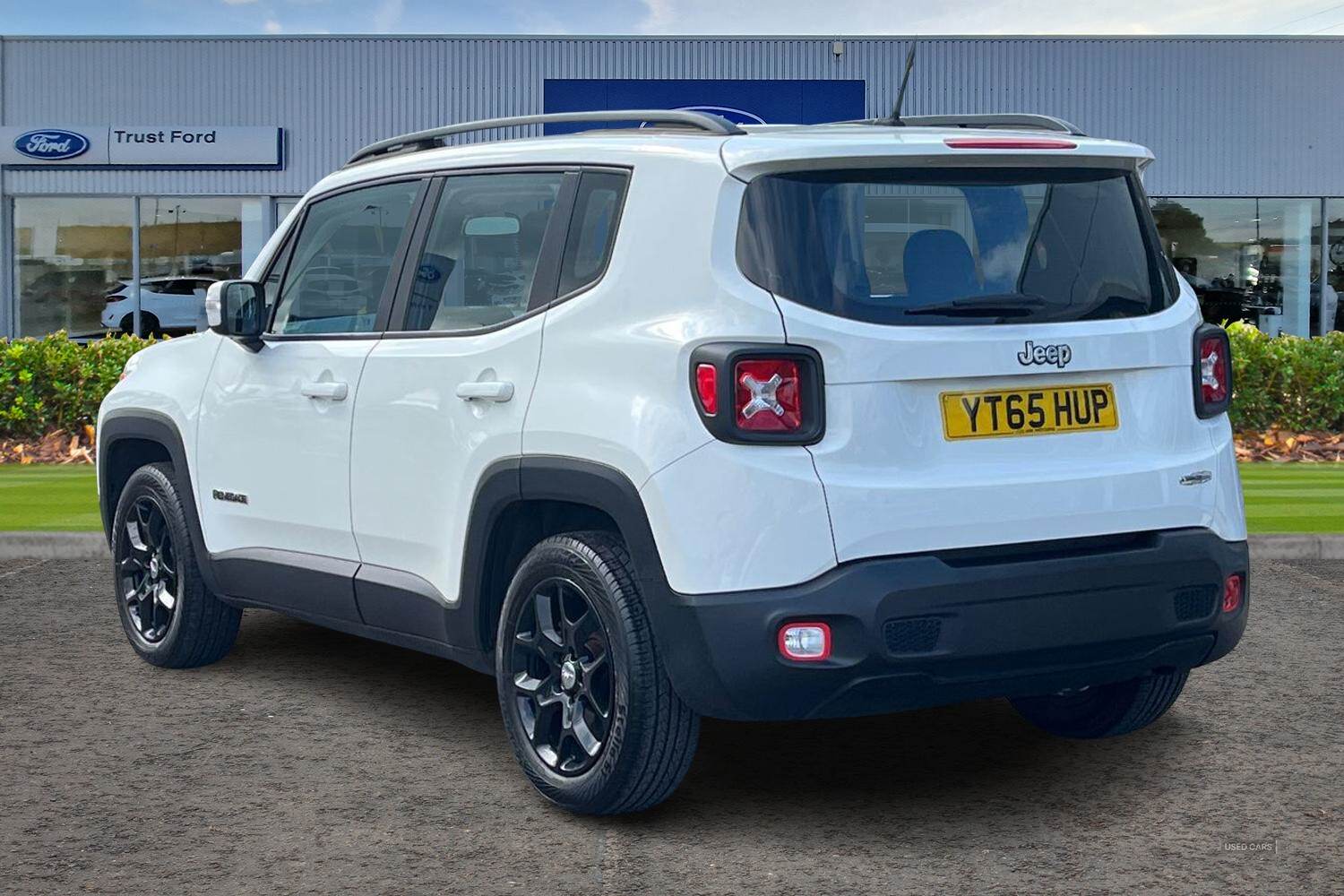 Sep 2015 Jeep Renegade 1.4 Multiair Longitude 5dr
