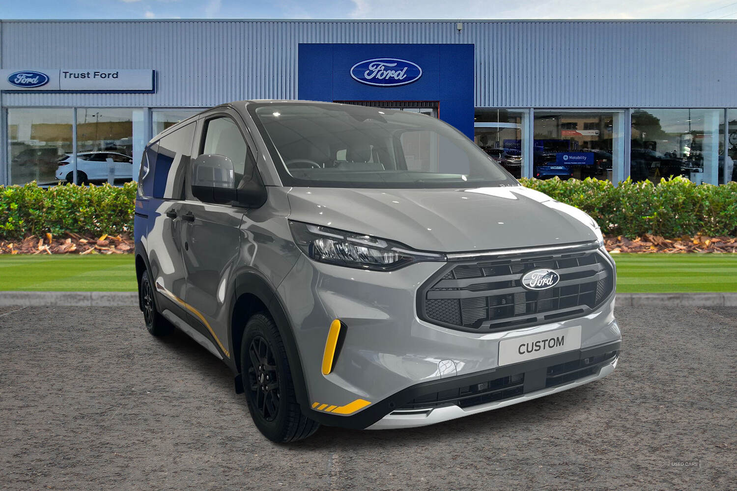 Ford Transit Custom 320 Trail L1 SWB Double Cab in Van 170PS 8SPD AUTO AWD Low Roof, LIFTAGTE REAR CARGO DOORS, TOW BAR, IN STOCK
