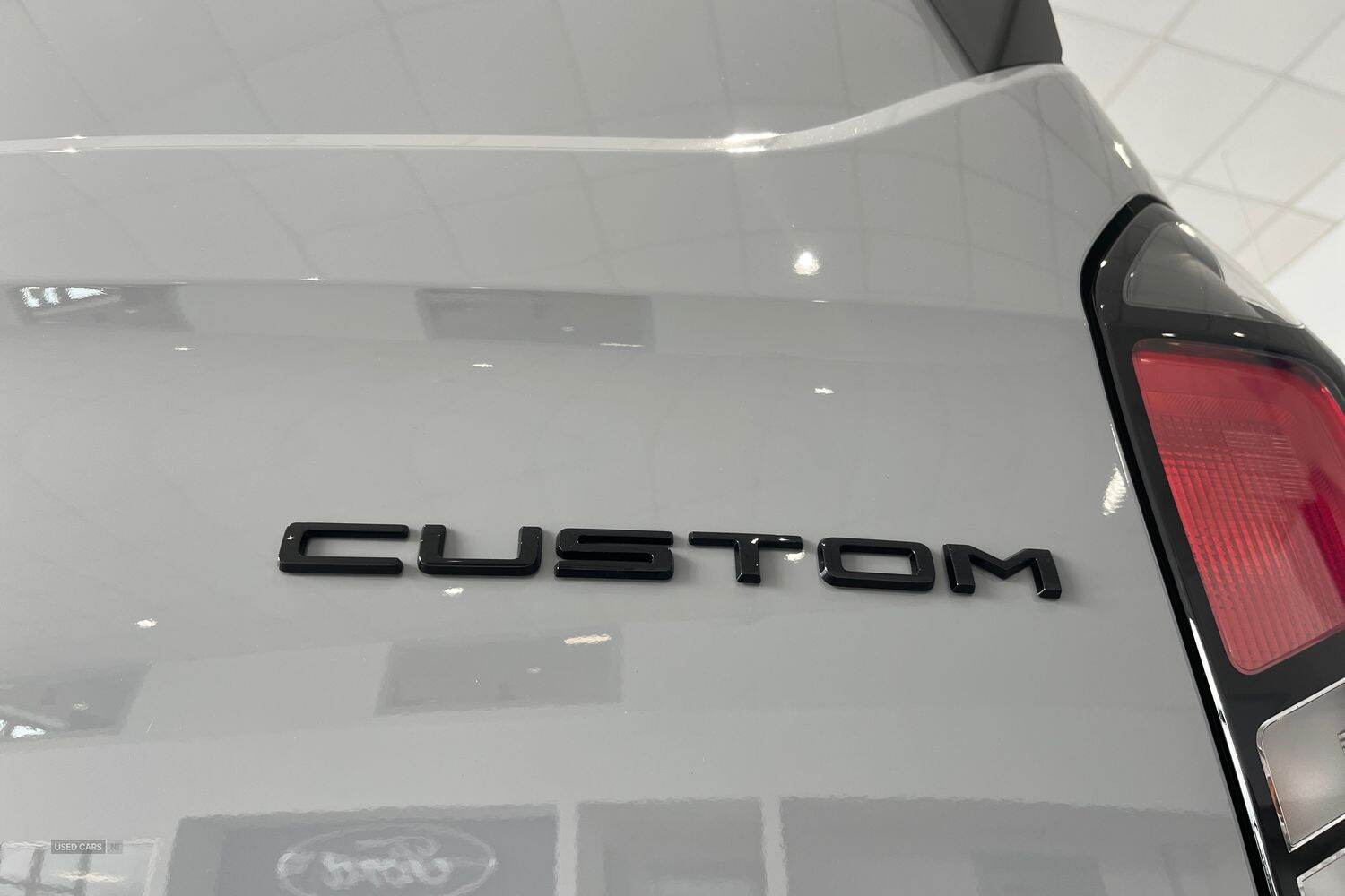 Ford Transit Custom 320 Trail L1 SWB Double Cab in Van 170PS 8SPD AUTO AWD Low Roof, LIFTAGTE REAR CARGO DOORS, TOW BAR, IN STOCK