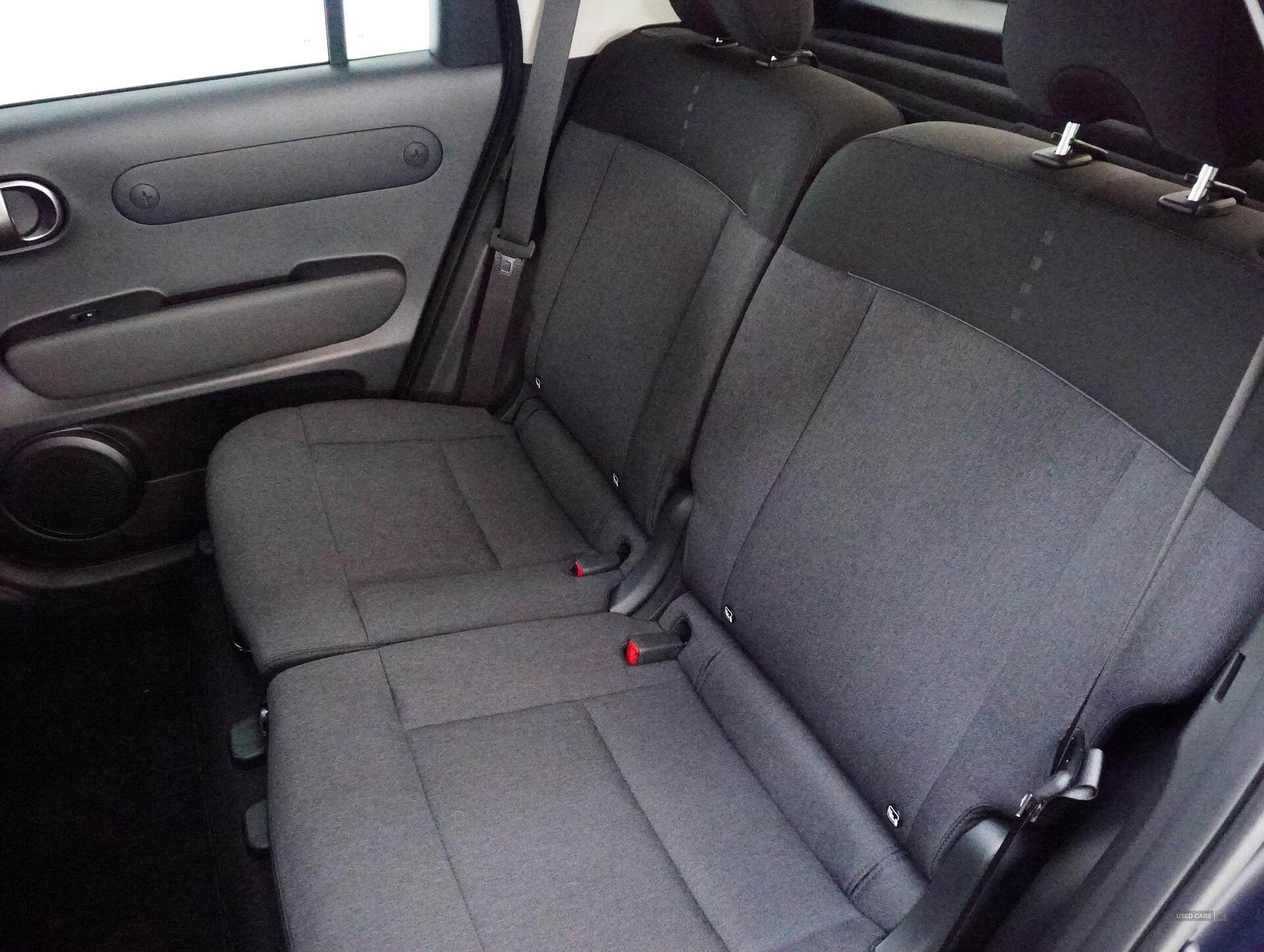  2025 Hyundai  INSTER Long Range 49kWh 02 SUV 5dr Electric Auto (115 ps)
