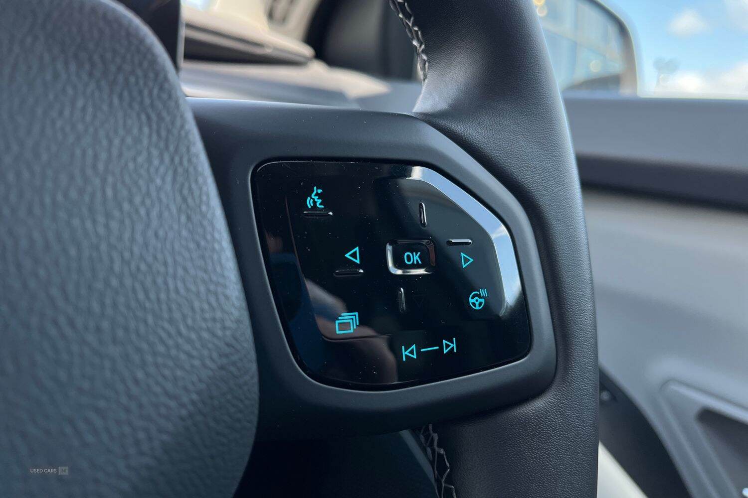 Sep 2024 Ford Explorer 210kW Select 77kWh 5dr Auto