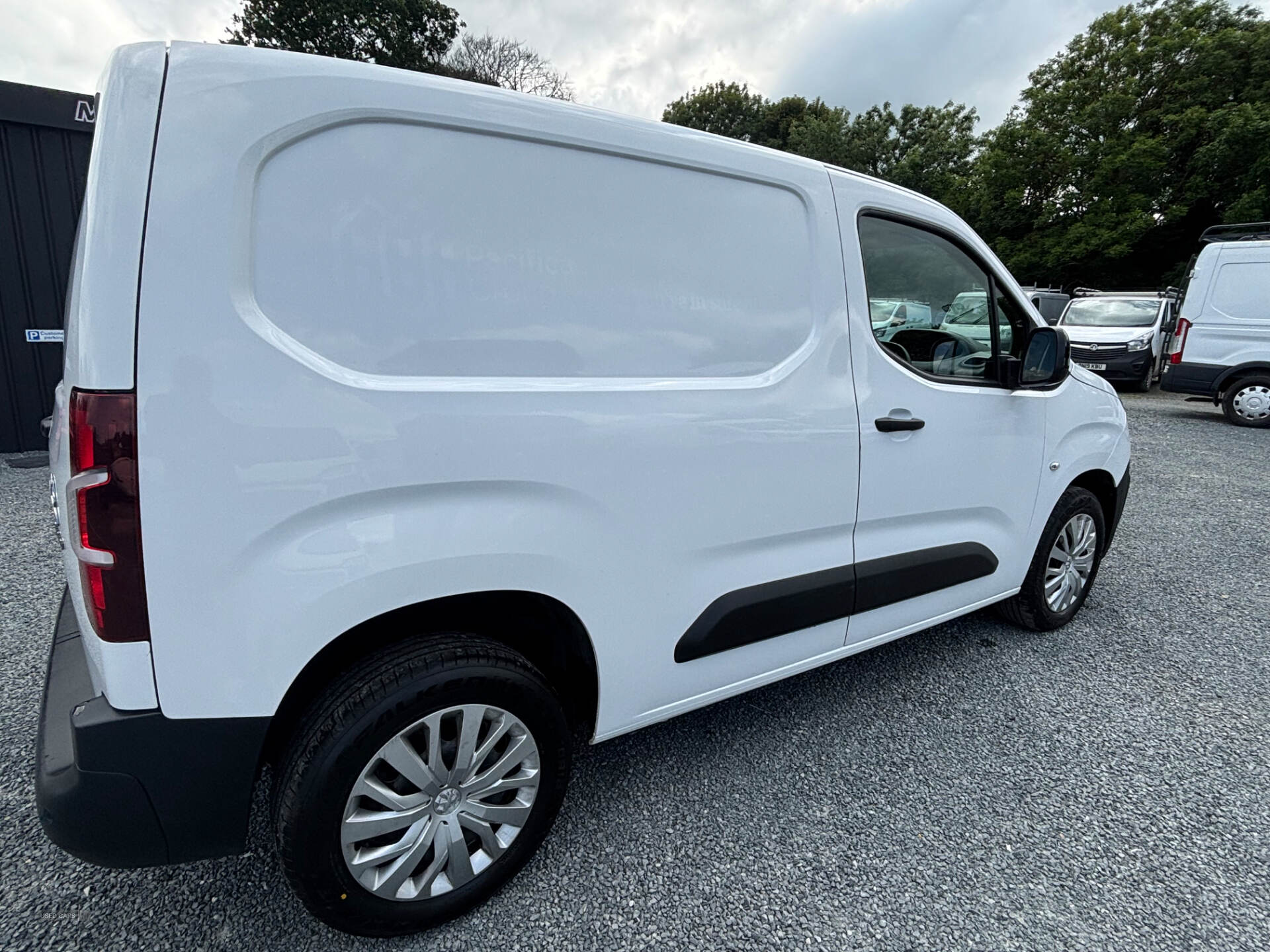 Peugeot Partner STANDARD DIESEL in Down