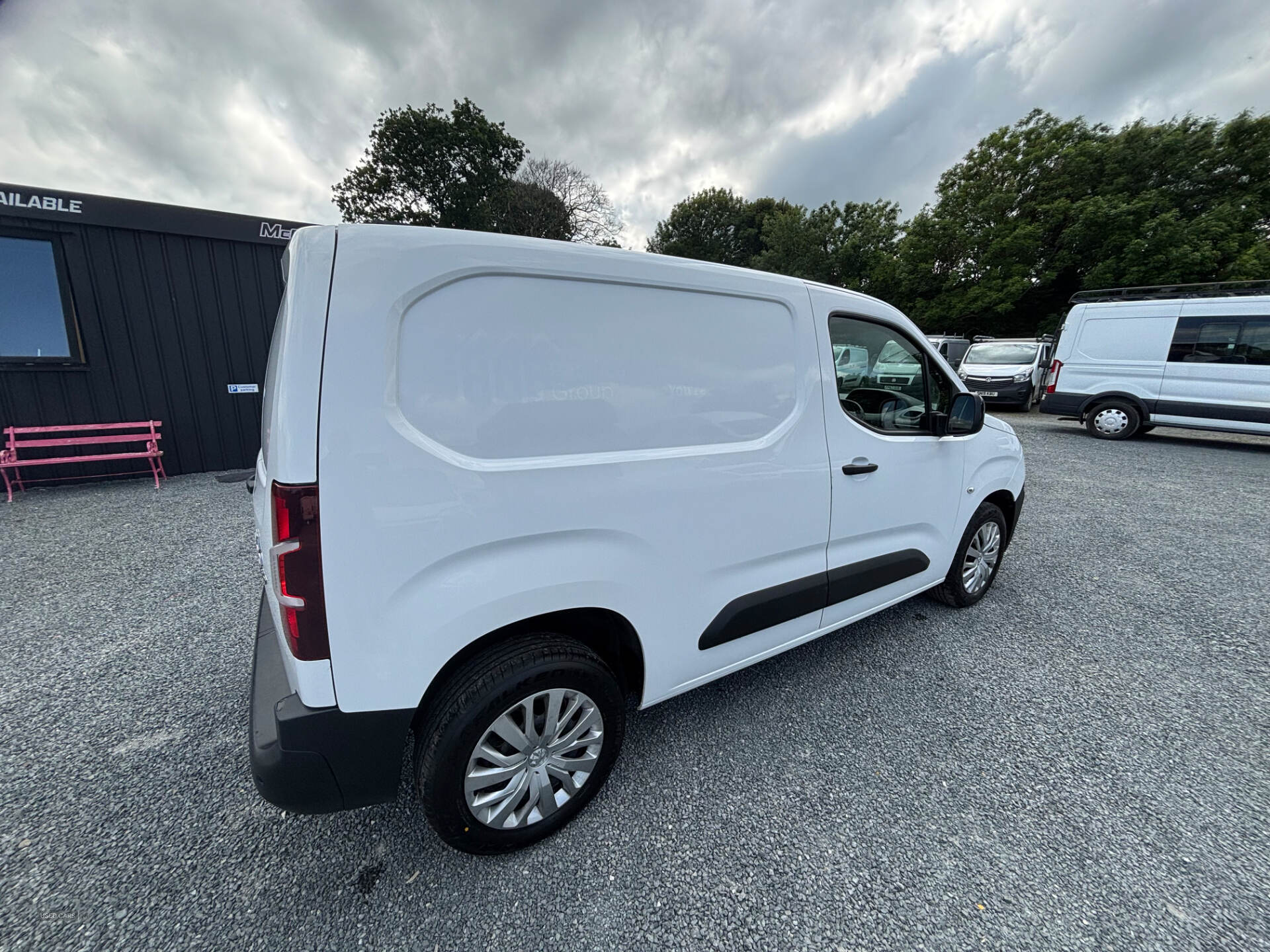 Peugeot Partner STANDARD DIESEL in Down