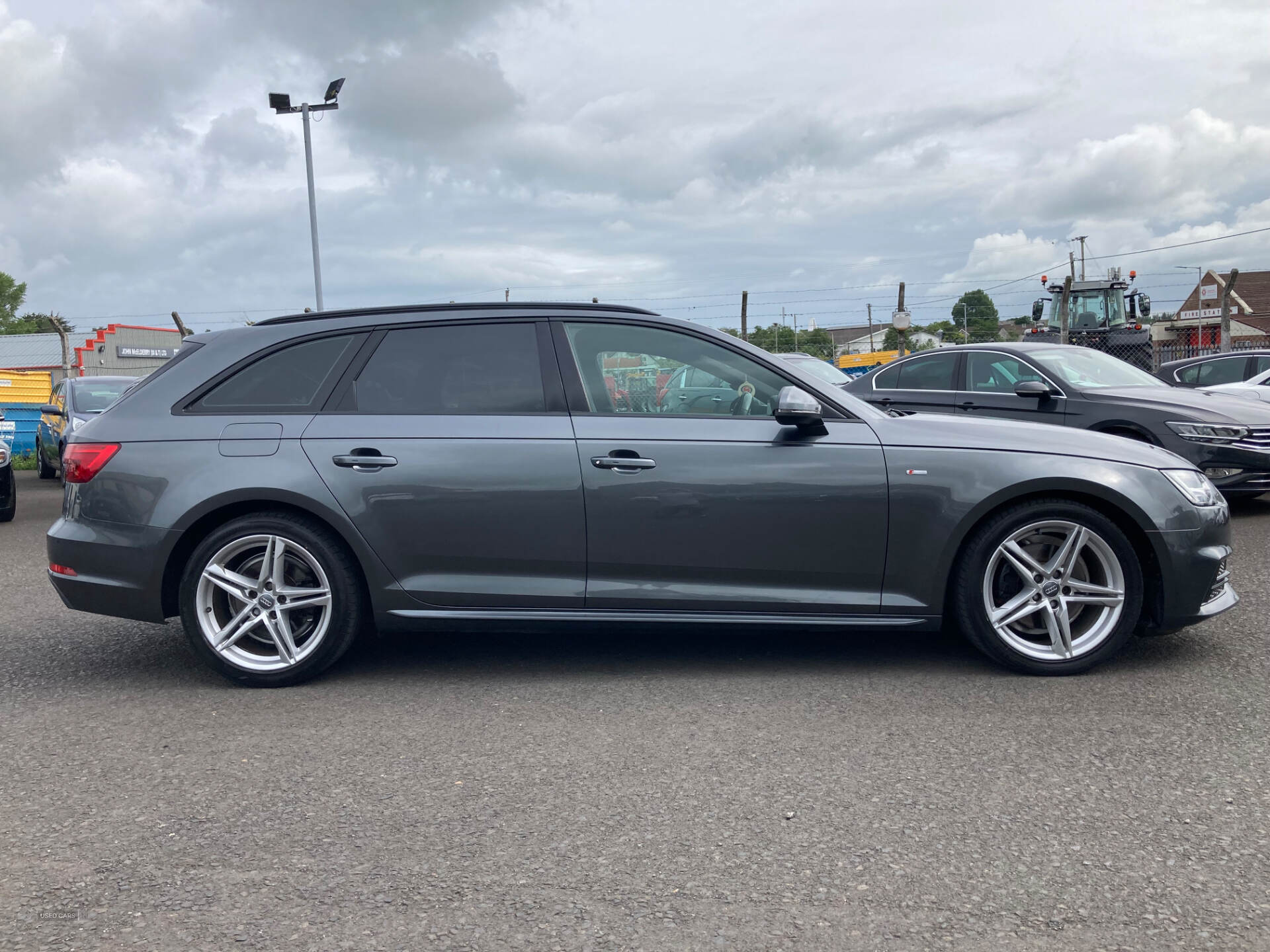 Audi A4 DIESEL AVANT in Antrim