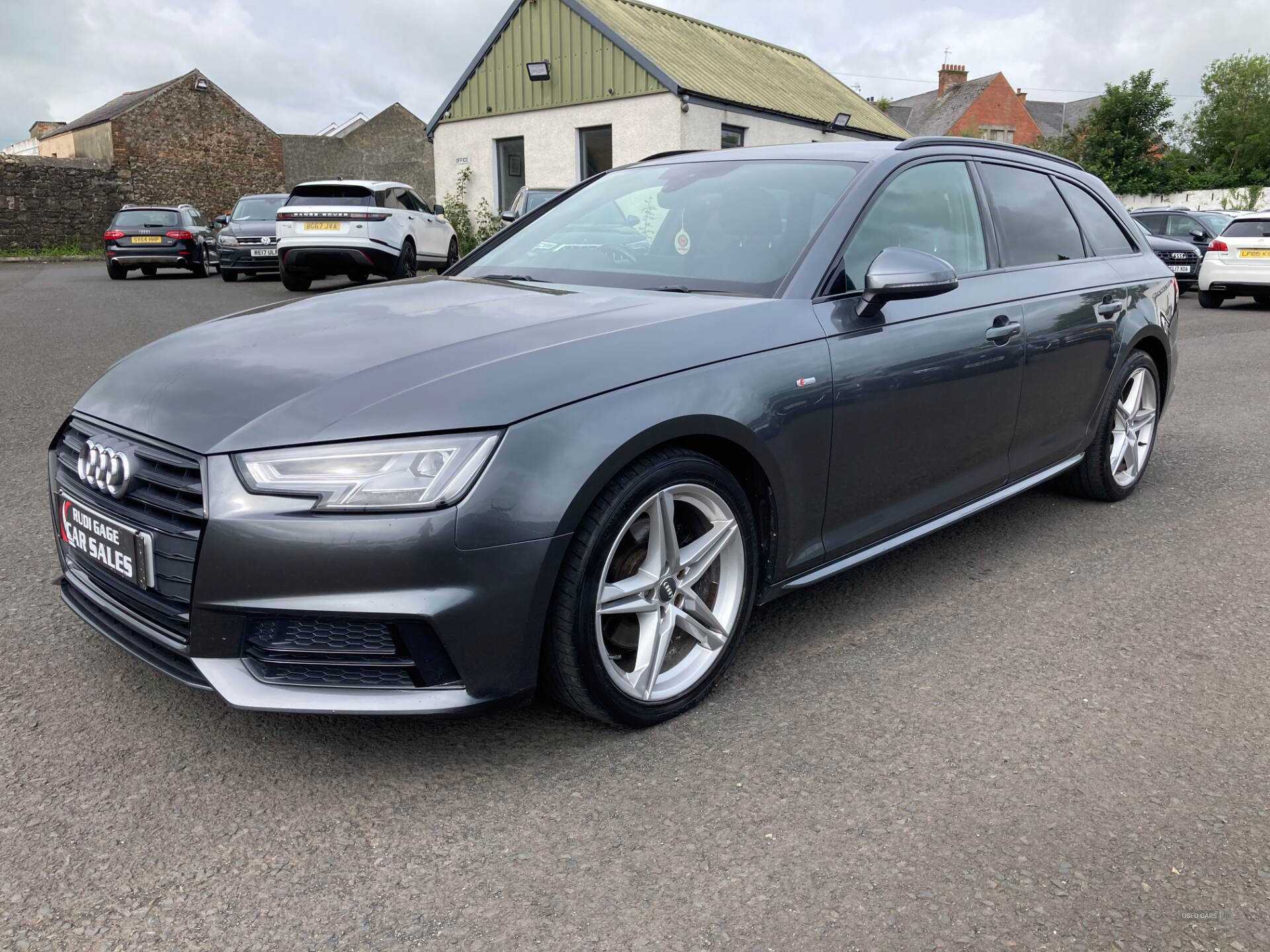 Audi A4 DIESEL AVANT in Antrim