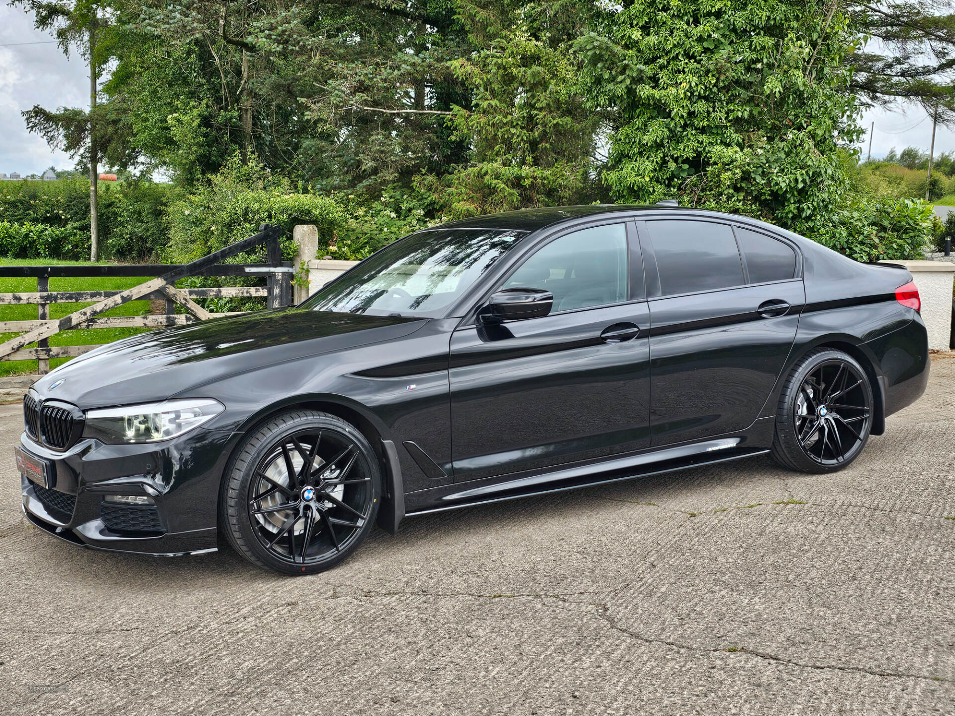 BMW 5 Series DIESEL SALOON in Tyrone
