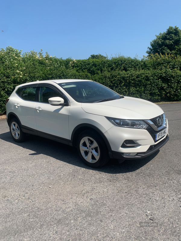 Nissan Qashqai DIESEL HATCHBACK in Down
