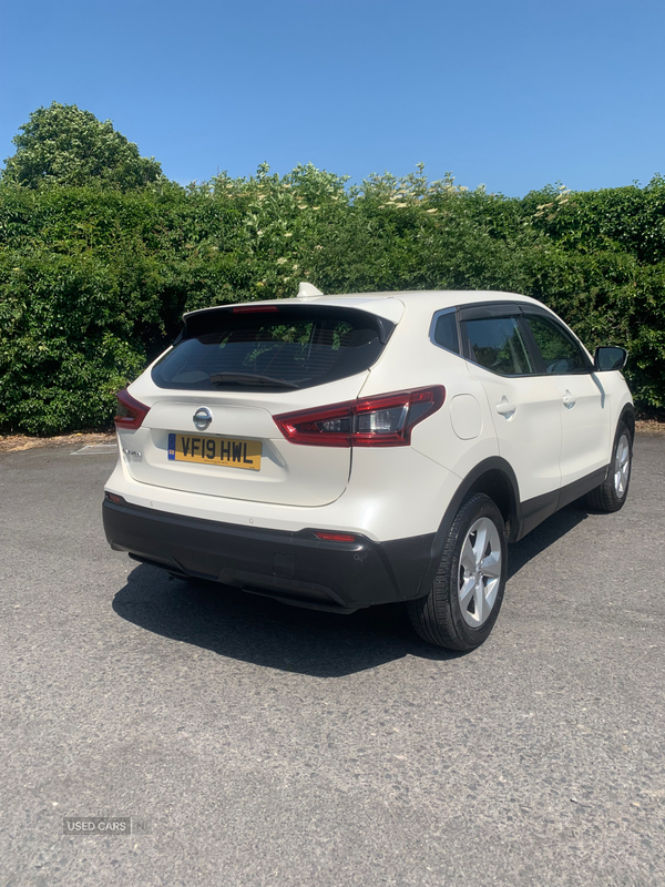 Nissan Qashqai DIESEL HATCHBACK in Down