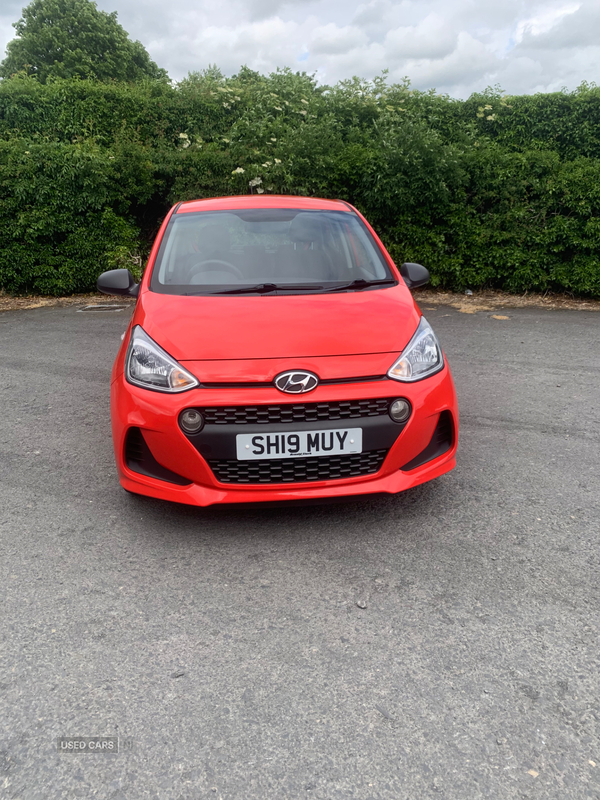 Hyundai i10 HATCHBACK in Down