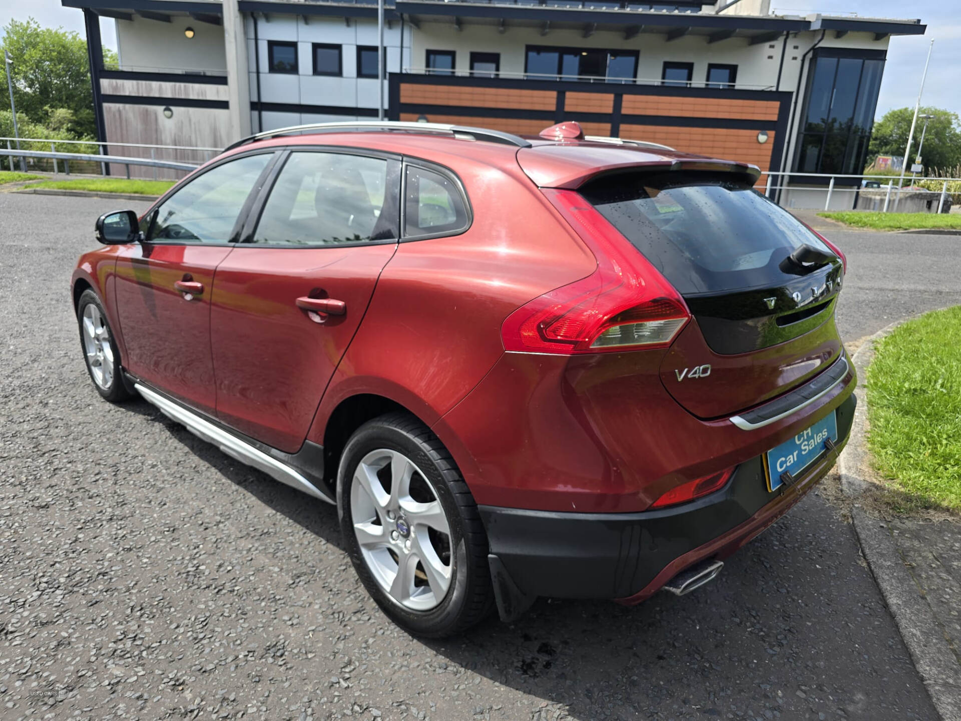 Mar 2016 Volvo V40 D2 [120] Cross Country Lux 5dr