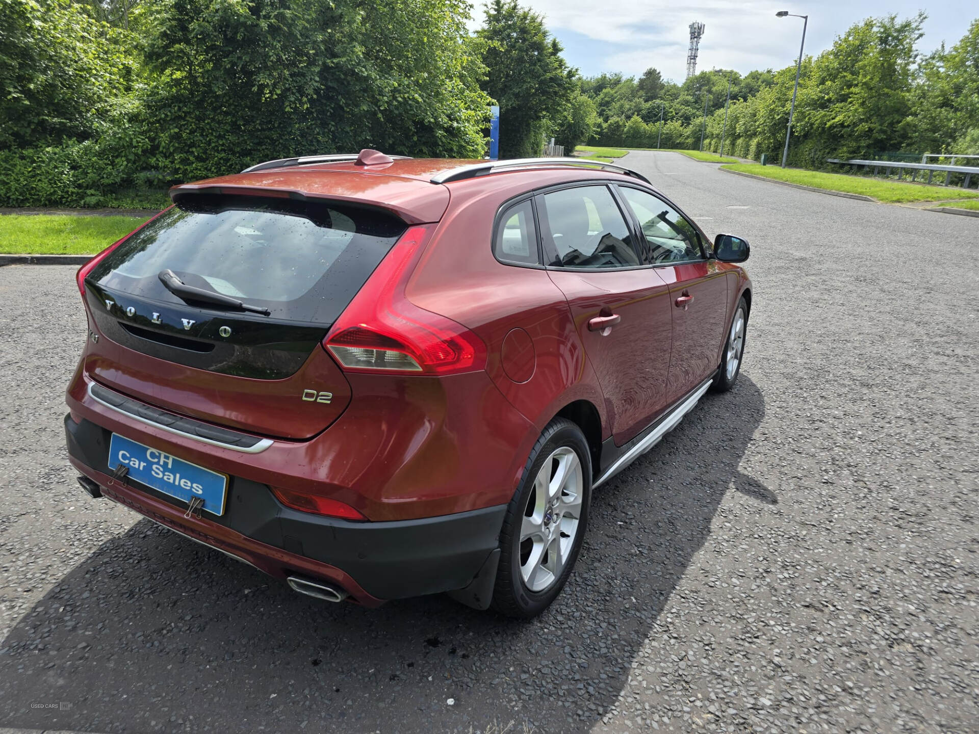 Mar 2016 Volvo V40 D2 [120] Cross Country Lux 5dr