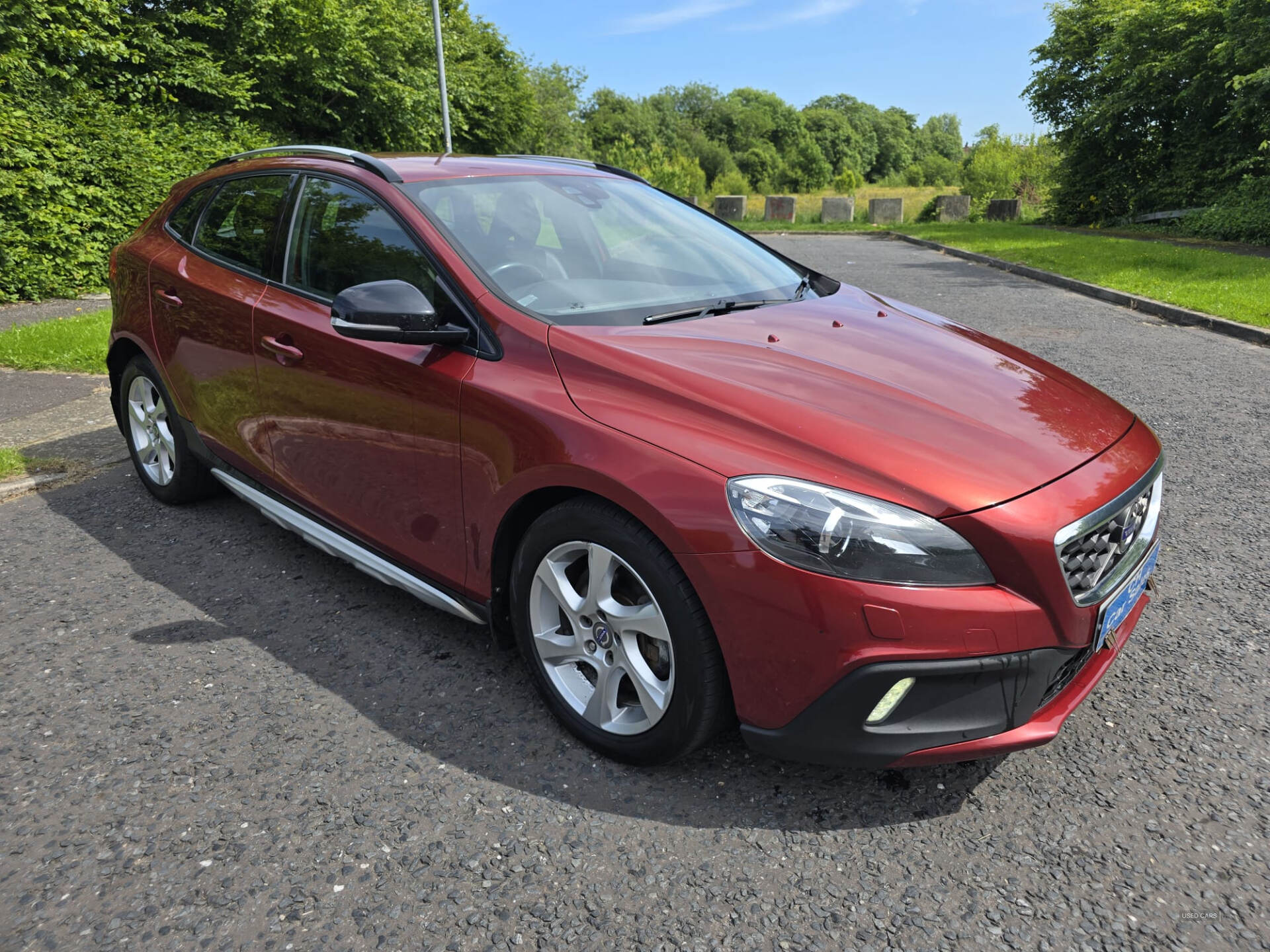 Mar 2016 Volvo V40 D2 [120] Cross Country Lux 5dr